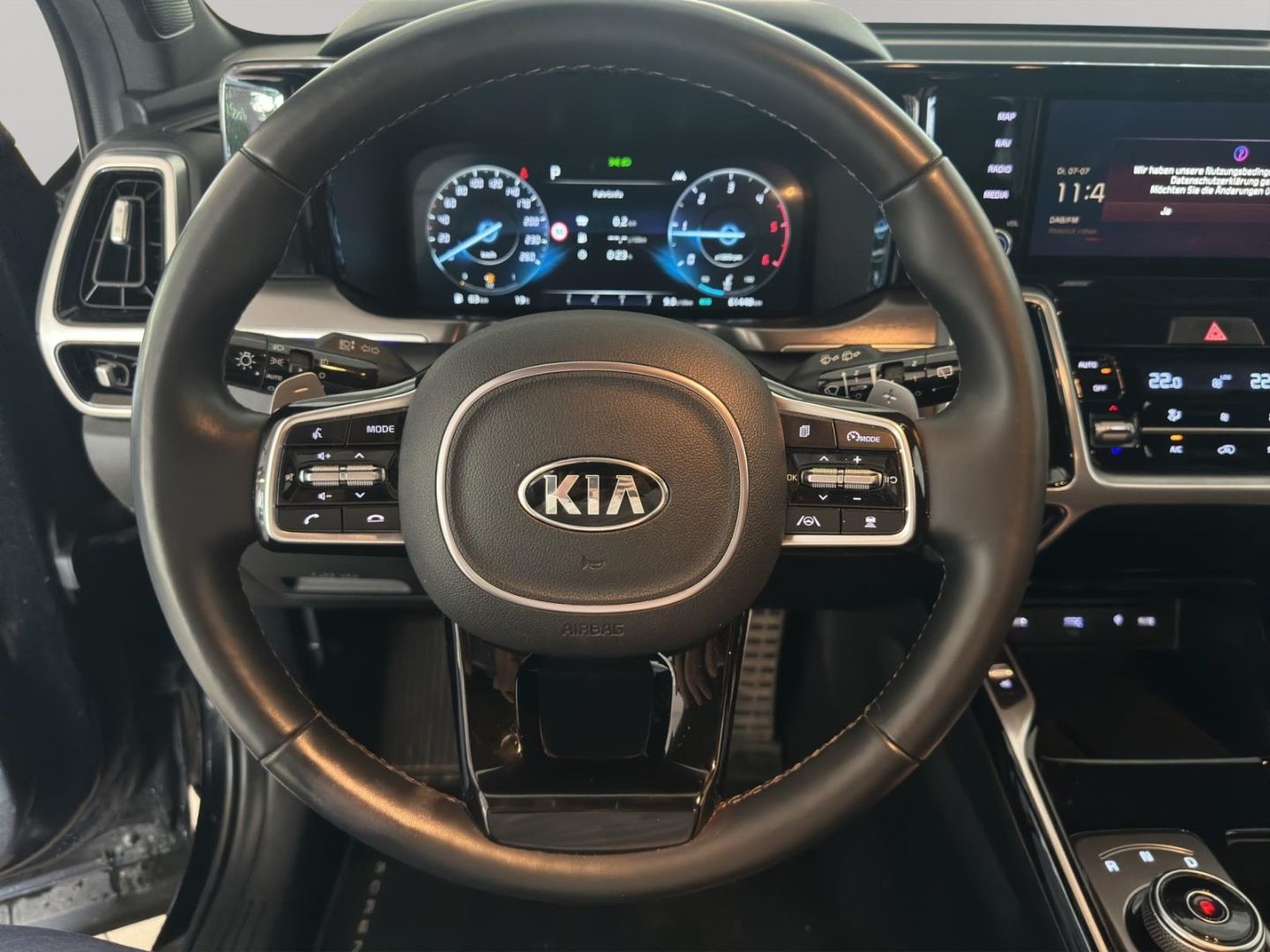 Fahrzeugabbildung Kia Sorento Platinum 4WD HUD Niveau Navi Leder Digit