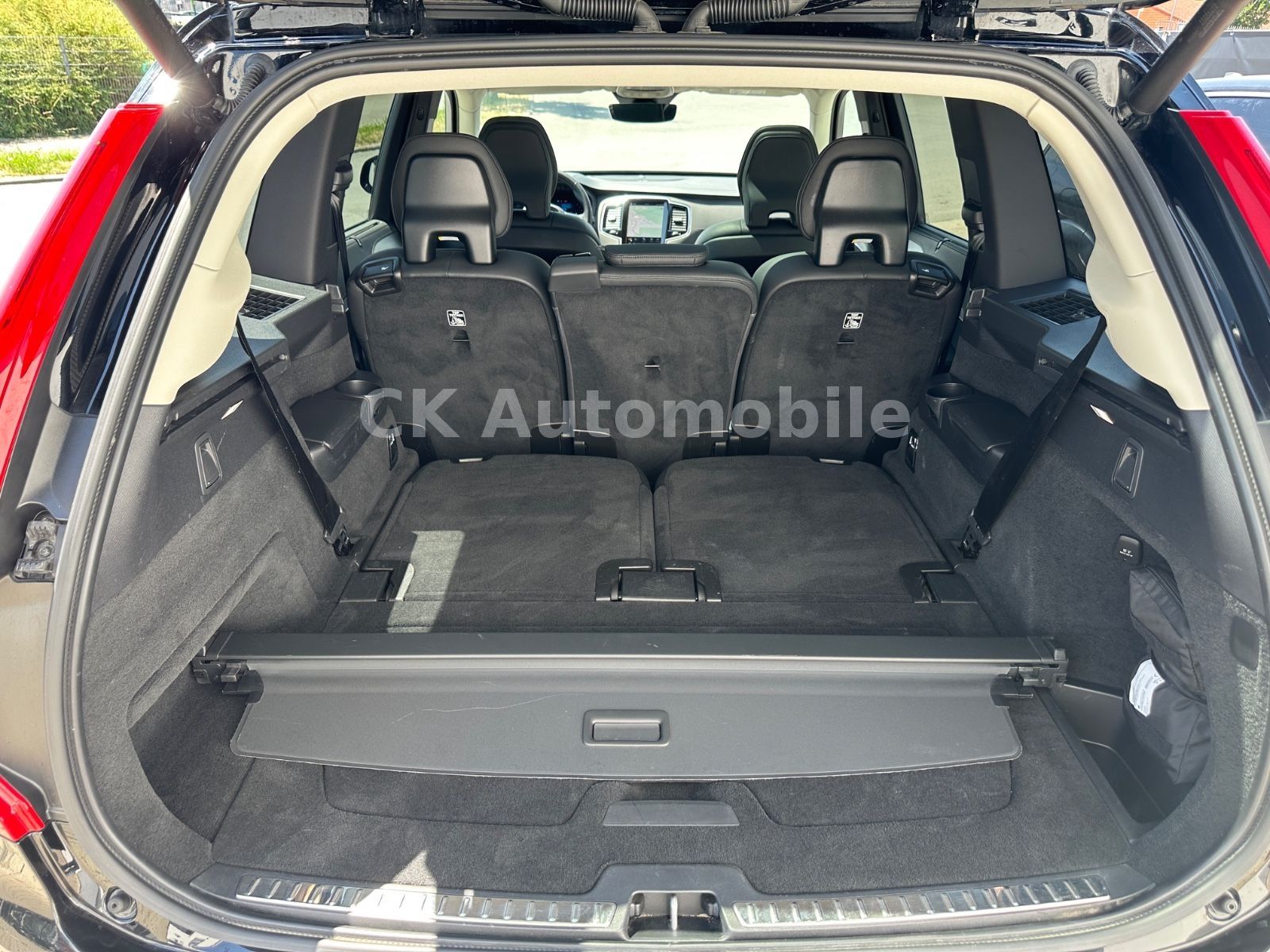 Fahrzeugabbildung Volvo XC90 B5 Plus Bright AWD 7Sitze/Navi/Pano/360°Kam