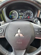 Mitsubishi Outlander Benzin Plug-in Hybrid 2.0 4WD  - mit Benzin-Antrieb: Plug In