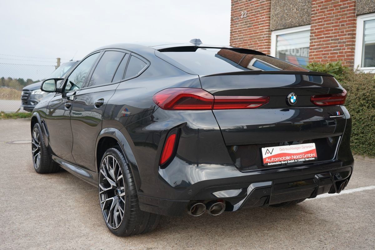 Fahrzeugabbildung BMW X6 M Competition*Carbon*Pano Sky*B&W*Ahk*360 Kam