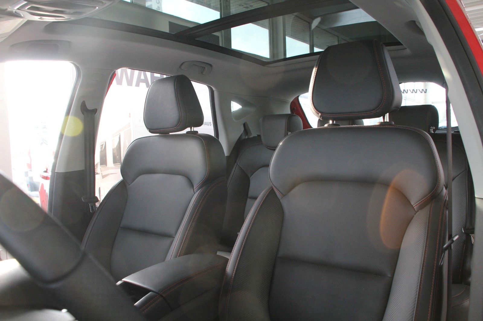 Fahrzeugabbildung MG ZS EV Luxury Standard