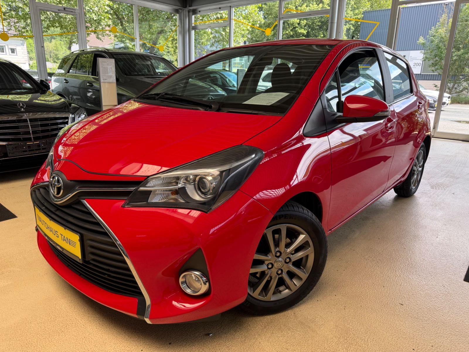 Fahrzeugabbildung Toyota Yaris *Rückfahrkamera*