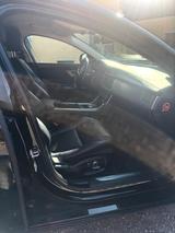 Jaguar XF 25t 250PS R-Sport Sportbrake Automatik R-... - gebrauchte Jaguar XF aus dem Jahr 2019