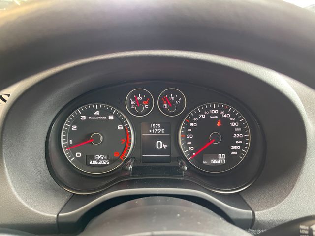 Audi A3 Sportback 1.6 Attraction *TEMPOMAT*SZHZ*KLIMA