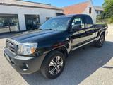 Toyota Tacoma - schwarze Toyota Tacoma