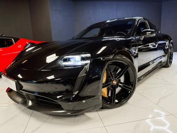 صورة 8 لـ 2020 Porsche TAYCAN