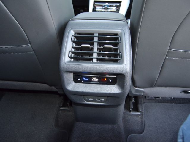 Tiguan 2.0 TDI DSG Elegance AHK/IQ.DRIVE-PAKET/M