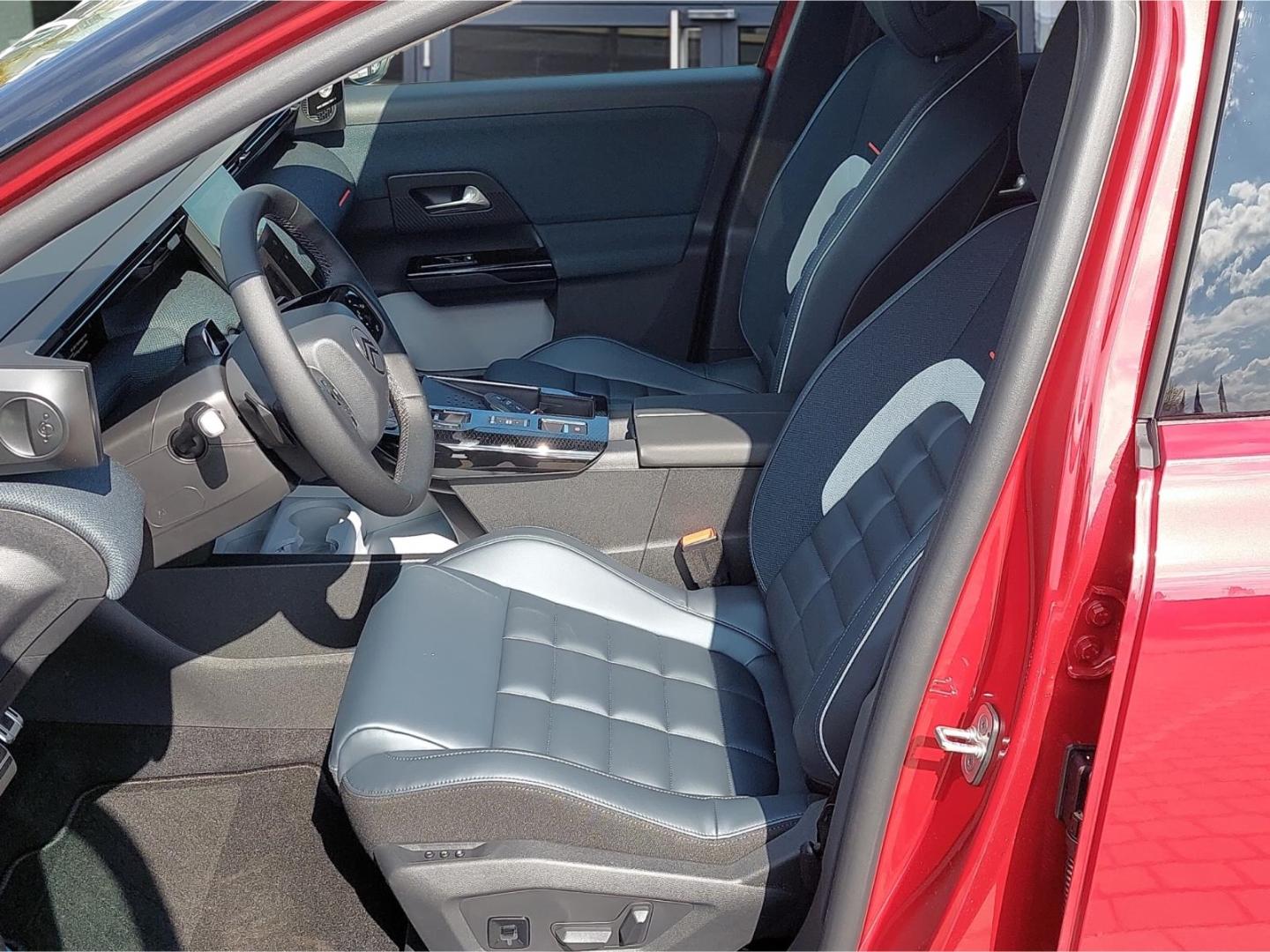 Citroën C5 Aircross MAX Hybrid 145 AT/LED/Winterpaket/Gr