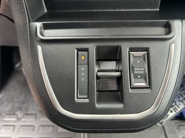 Fotografie 13 des Opel Vivaro 2.0 L2 Autom. AHK LED Boden