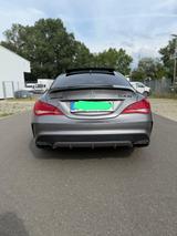 Mercedes-Benz CLA 45 AMG SPEEDSHIFT DCT 4MATIC AMG - mit Benzin-Antrieb: Coupe, Grau, Panorama-Dach