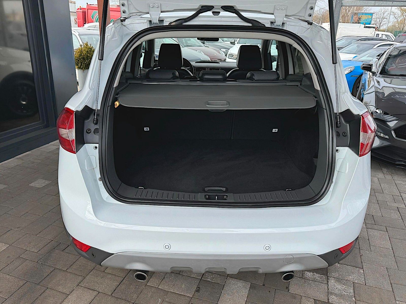 Fahrzeugabbildung Ford Kuga Titanium 2.5 Sport *Panorama*Bi-Xenon*LED*