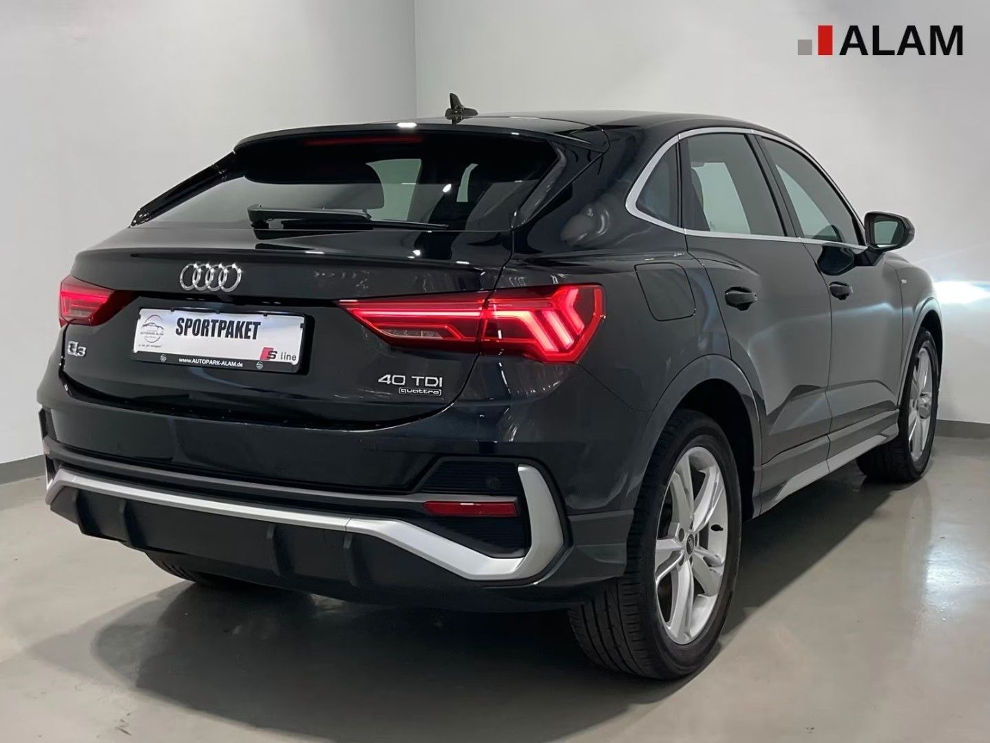 Audi Q3 SB 40 TDI quattro S line ACC AHK LED RFK ViCo foto 4
