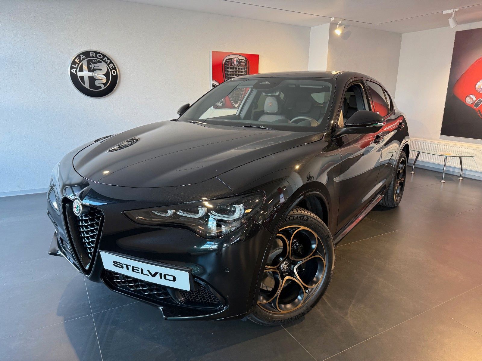 Alfa Romeo Stelvio 2.0 Turbo Intensa Q4 AHK +Pano