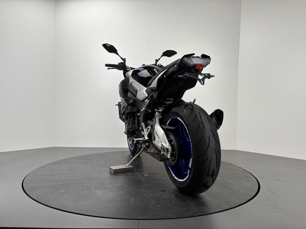 Fahrzeugabbildung Yamaha MT-10 SP *TOP-ZUSTAND *AKRAPOVIC