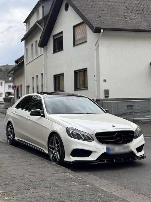 Mercedes-Benz E 300