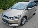 Volkswagen Touran Sound BMT/Start-Stopp - mit Benzin-Antrieb: Beige, mit Android Auto, mit Klimaanlage