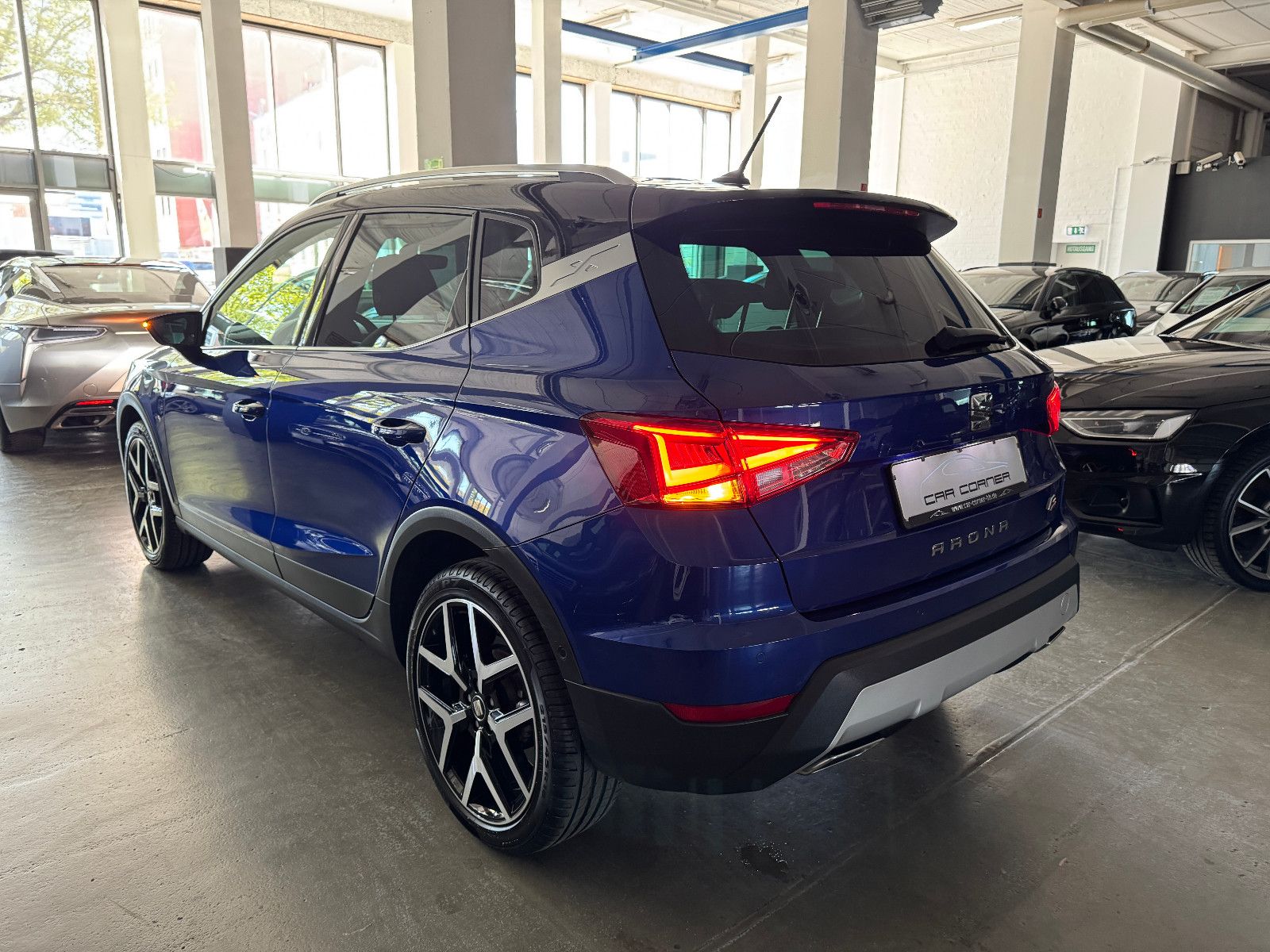 Fahrzeugabbildung SEAT ARONA SPORTPAKET FR-LINE DSG ACC LED BEATS KESSY