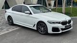 BMW 520i FACELIFT M-SPORT PANO M Sitze BMW Garantie - gebrauchte BMW 520 mit Facelift