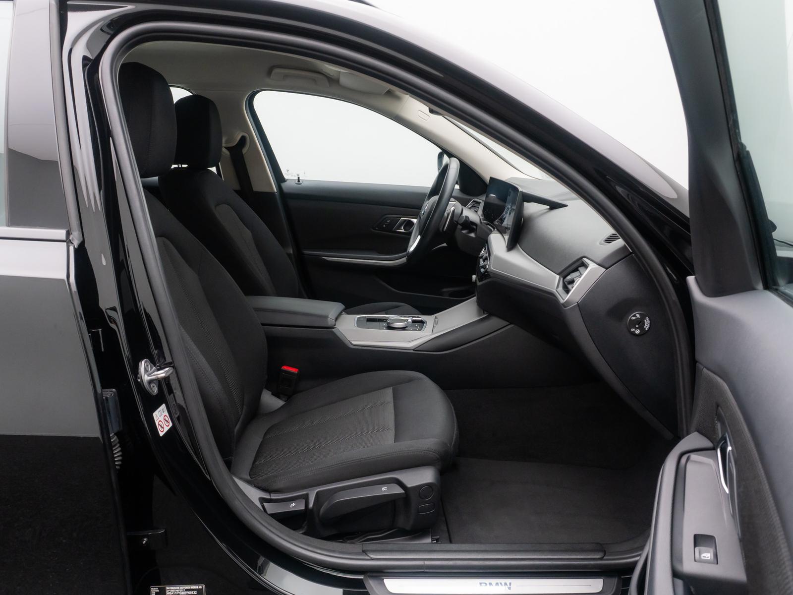 BMW 318i GeschwindigReg DAB Cockpit+ PDC Widscreen