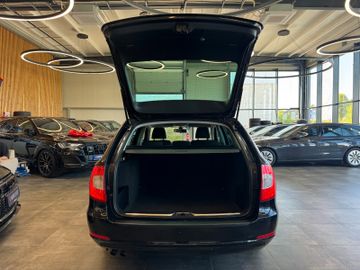 Skoda Superb Combi *1.HAND*KLIMA*SZHZ*ZV*BC*TÜVNEU*