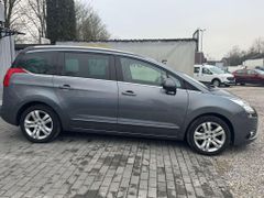 Fahrzeugabbildung Peugeot 5008 Platinum Monitor HUD AHK PANORAMA