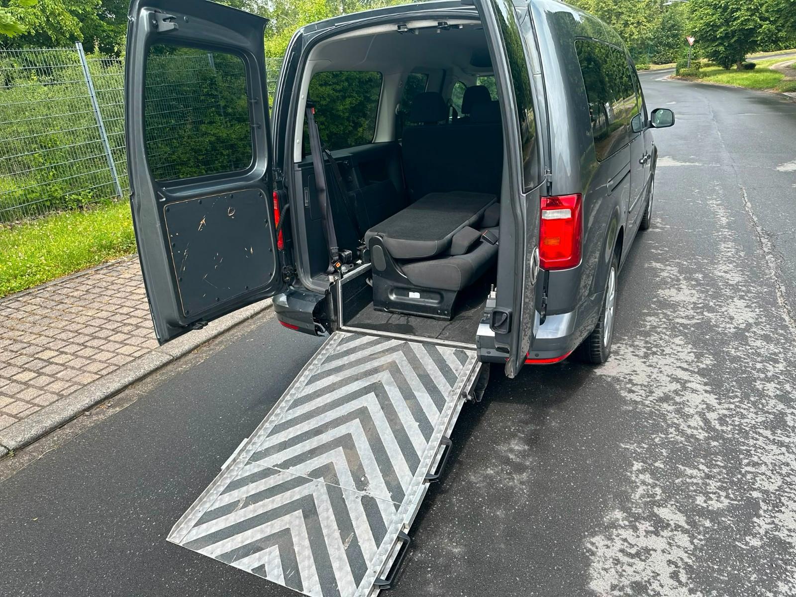 Volkswagen Caddy Maxi 2.0 TDI DSG Klima Rollstuhlrampe 7Sit