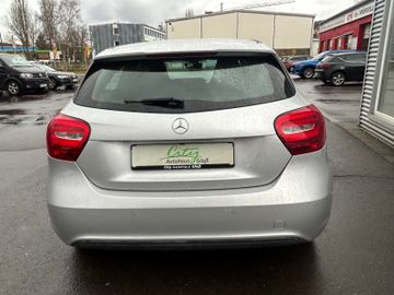 Mercedes-Benz A 180 BlueEfficiency+Navi*SHZ+PDC+19TKM!!!