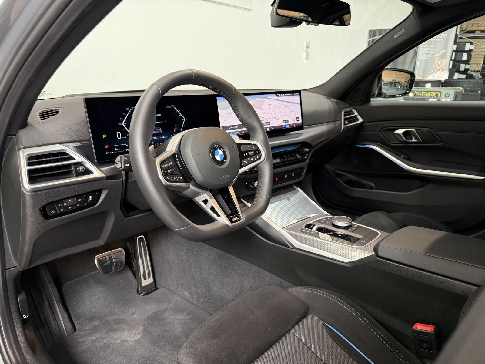 Fahrzeugabbildung BMW 330d xDrive |M Sportpaket |AHK |Driving Assistan