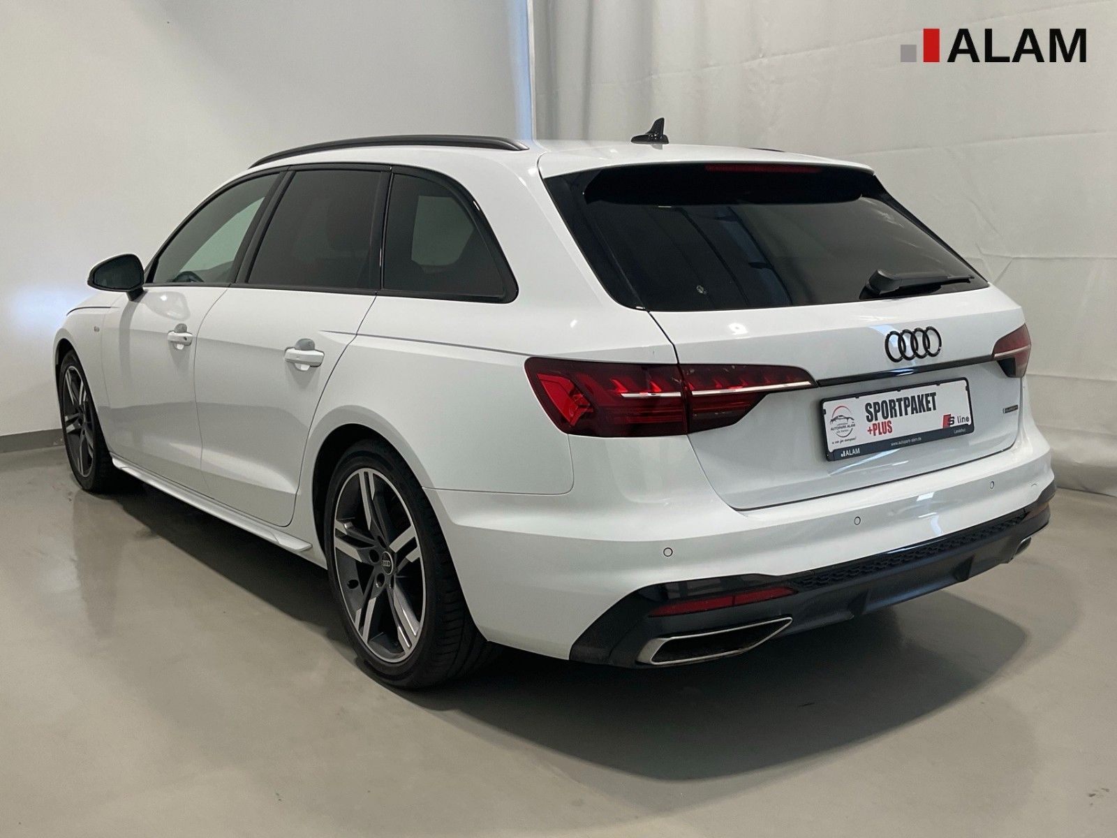 Audi A4 Av 40 TDI quatt Sline DAB Lane LED Tempo Pano foto 4