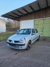 Renault Clio 1.2 TÜV 01/28 - Renault Clio aus 2002: 1.2
