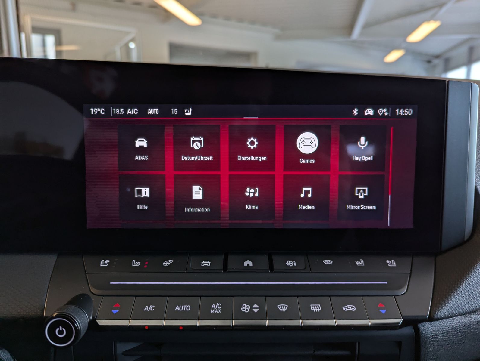 OPEL Astra 1.2 Ultimate Leder-Nappa Sitzlüft AHK Pano - Image 34