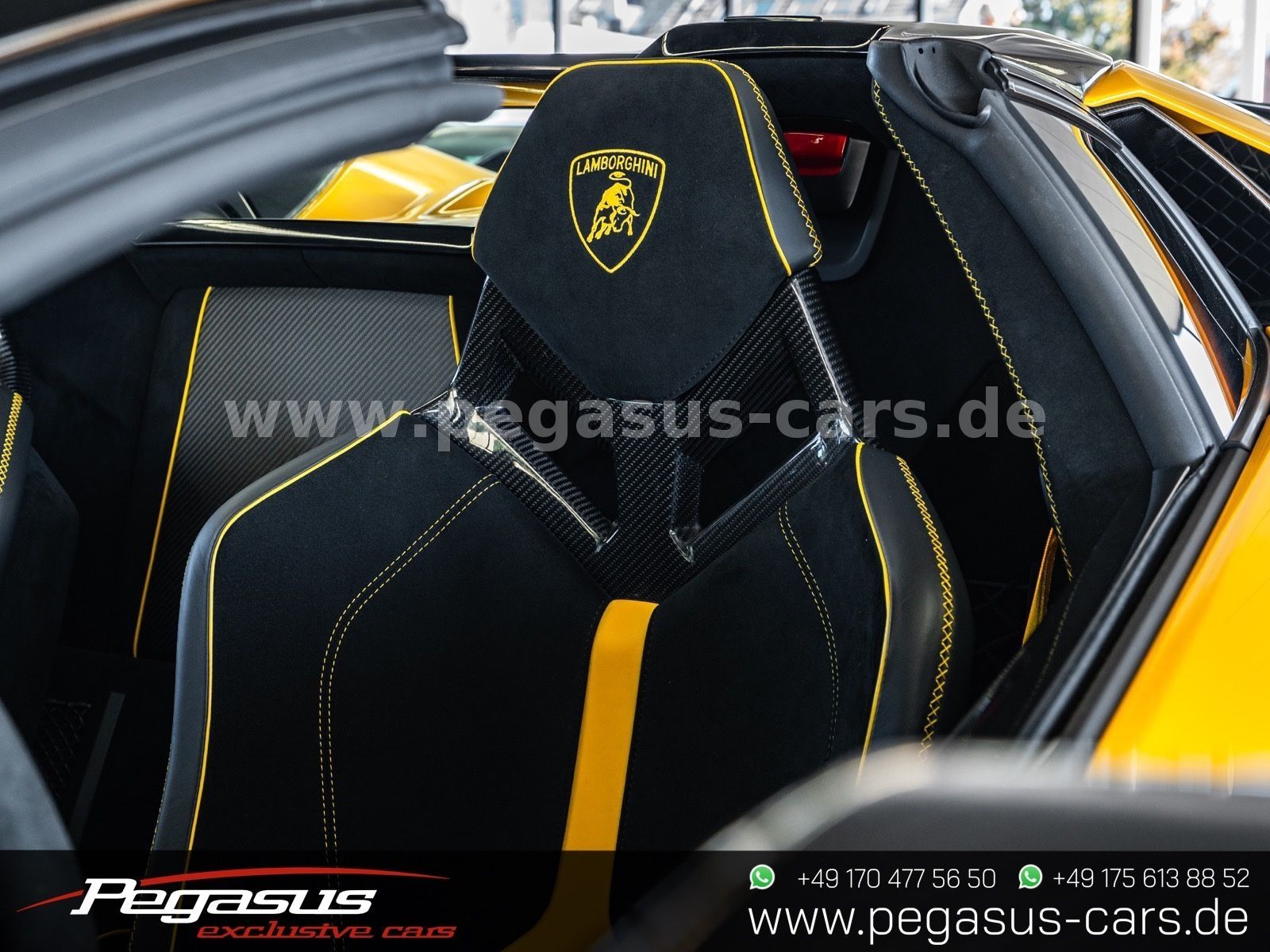 LAMBORGHINI Aventador - 33