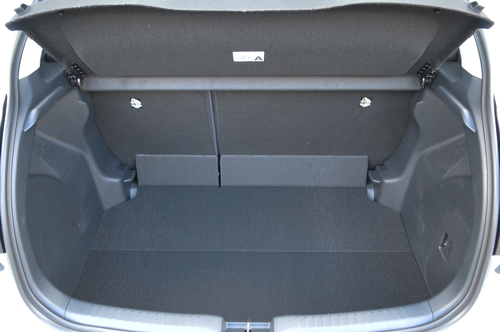 Mazda 2 Hybrid - Bild 32