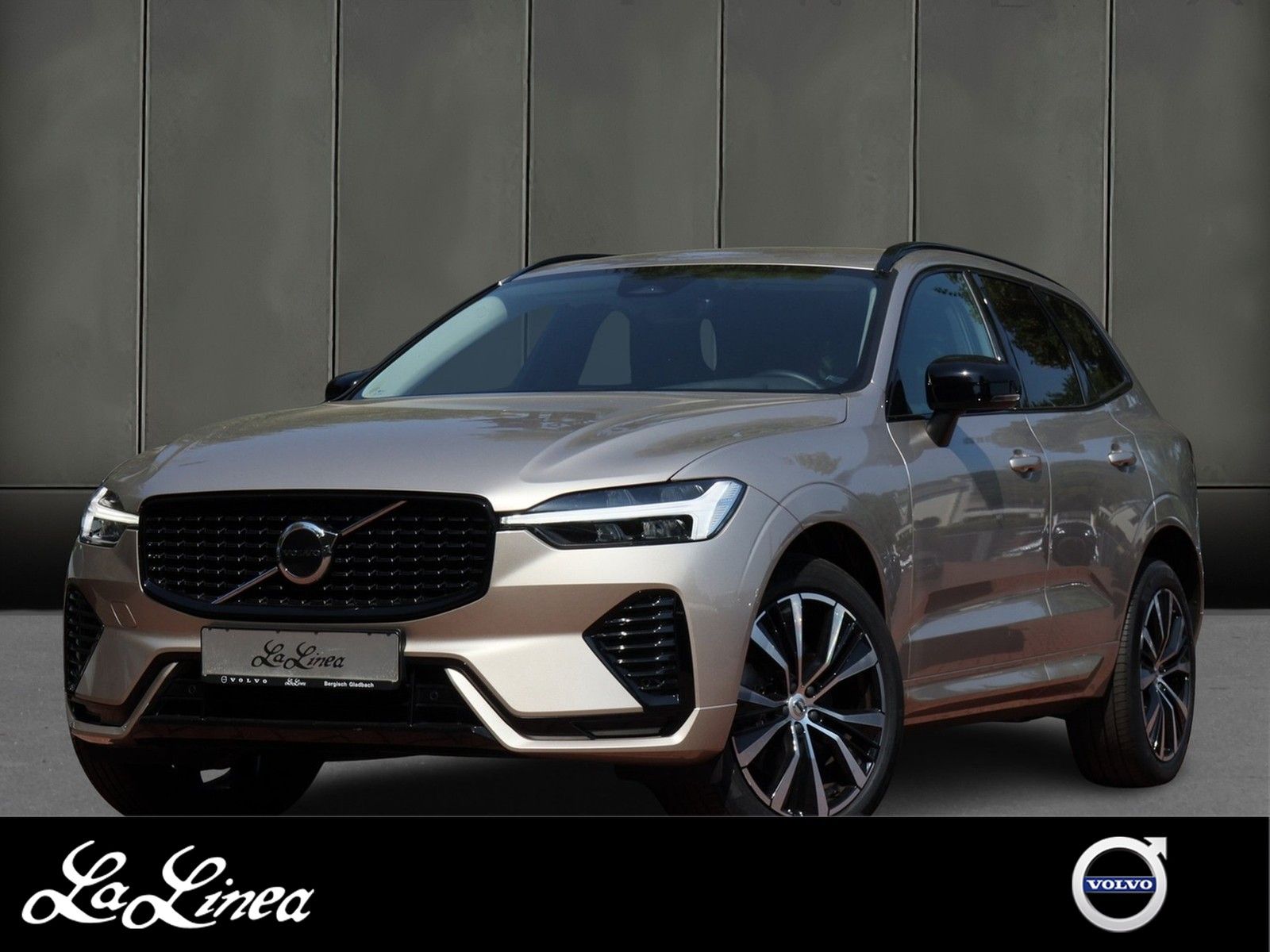 Volvo XC60 B4 Plus Dark AWD