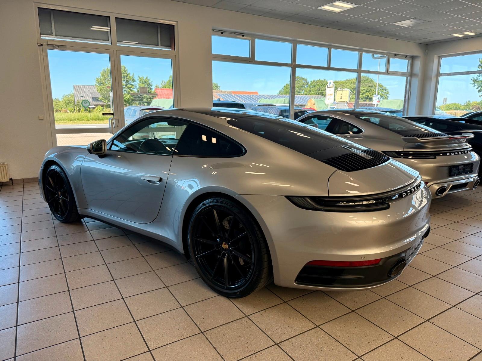 Porsche 911 992 Carrera SAA / Glasdach / BOSE / APPROVED