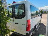 Mercedes-Benz Sprinter III Tourer 211/215 CDI |9-Sitze|Klima| - Mercedes-Benz Sprinter: 215 Cdi