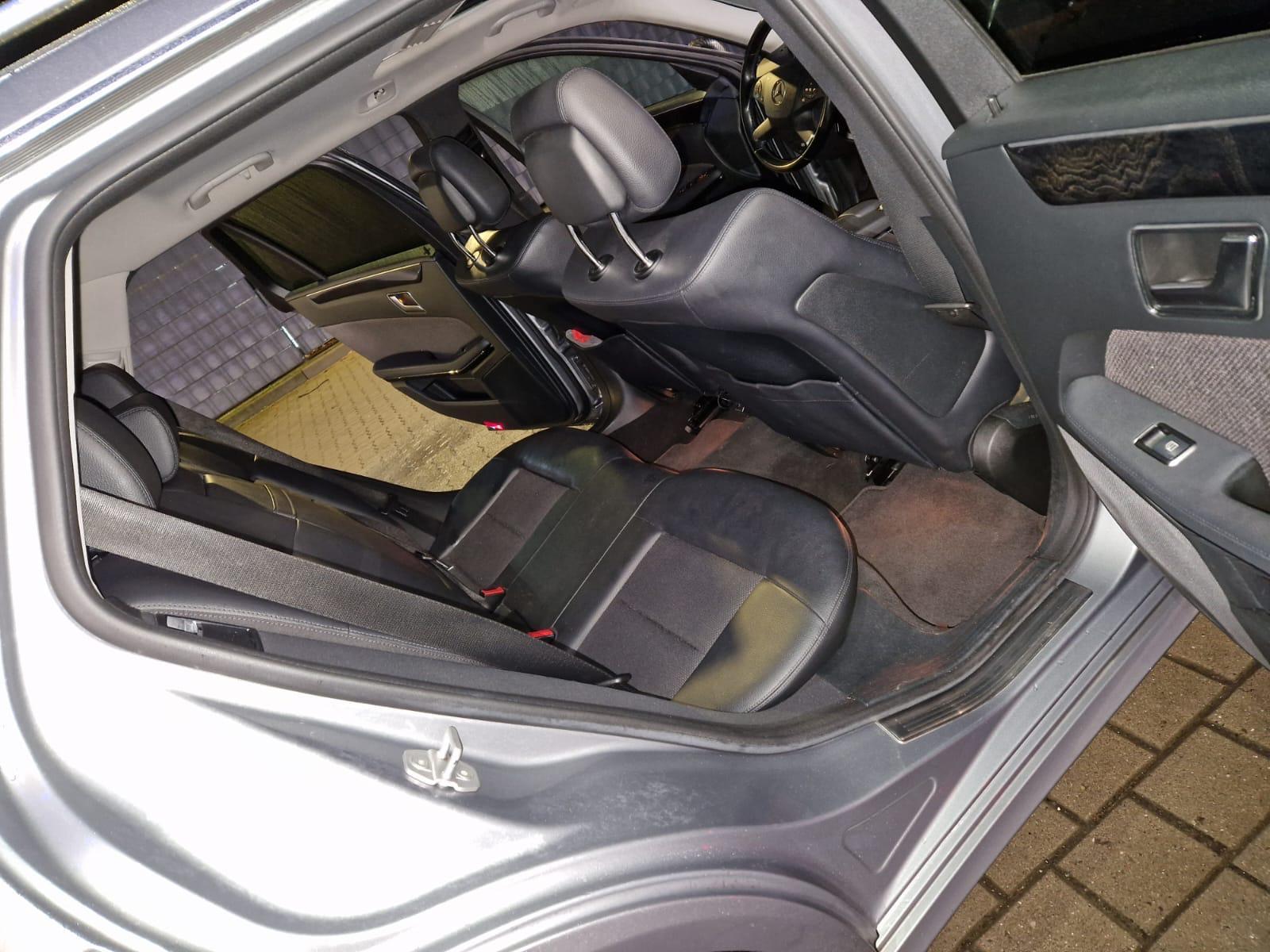 Mercedes-Benz 220 2011 — photo 10