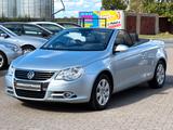 Volkswagen Eos 2.0 TDI aus 2.Hand / Leder / PDC / Panodach - Volkswagen Eos mit Diesel-Antrieb: mit Navigationssystem