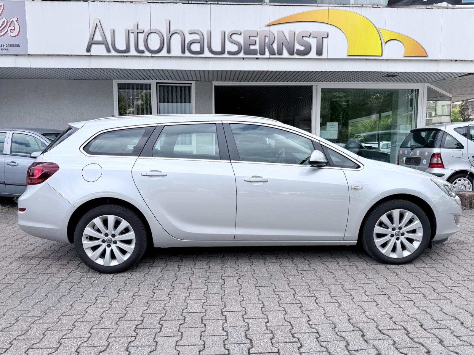 Opel Astra ST 1,4Turbo Innovation*Xenon+Navi+PDC+AHK*