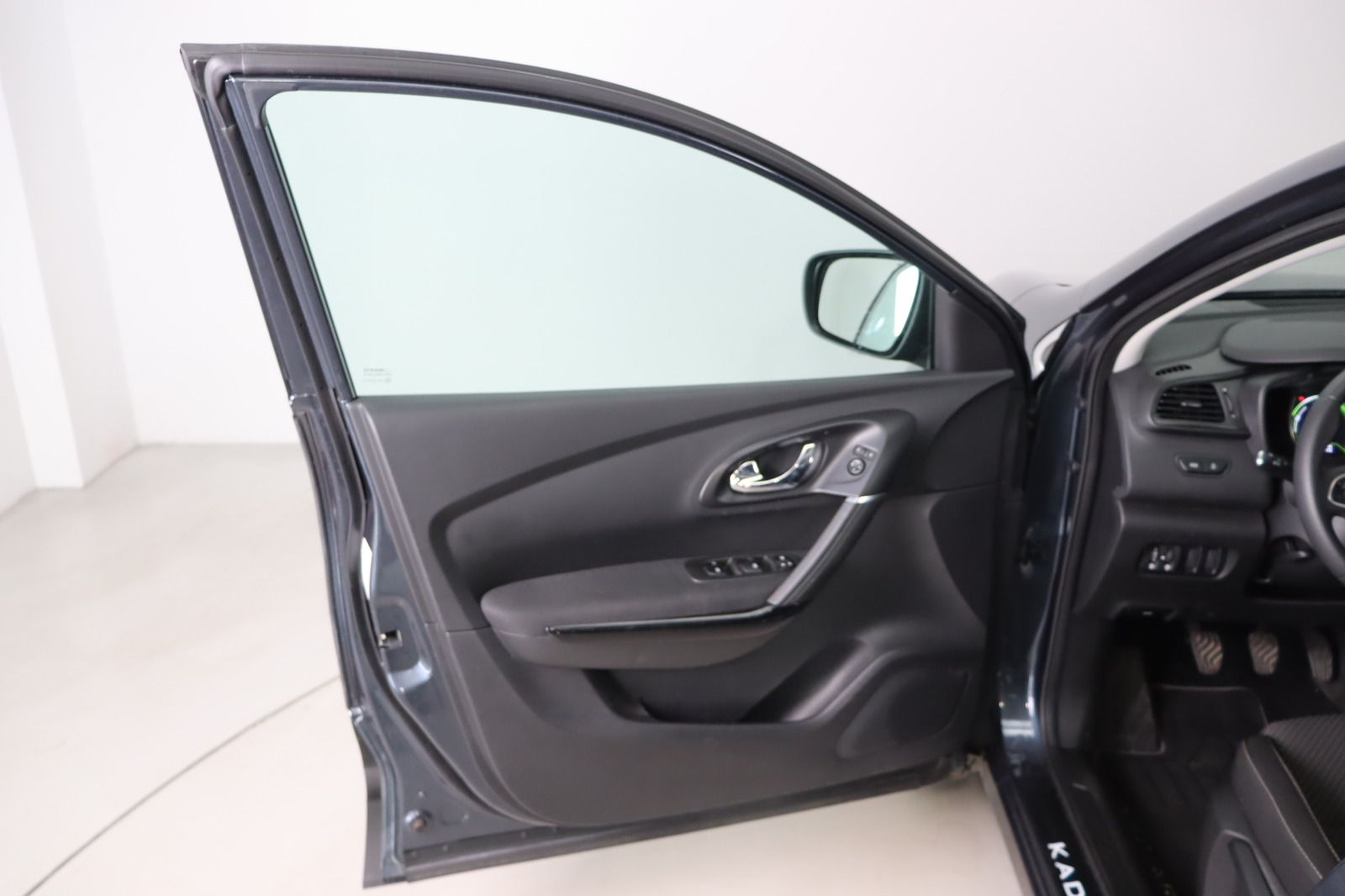 Fahrzeugabbildung Renault Kadjar * HU/AU neu * Tempomat * Klimaautom.