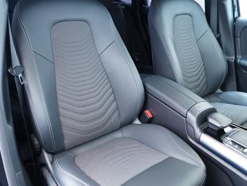 2023 Mercedes-BENZ EQA 缩略图 12