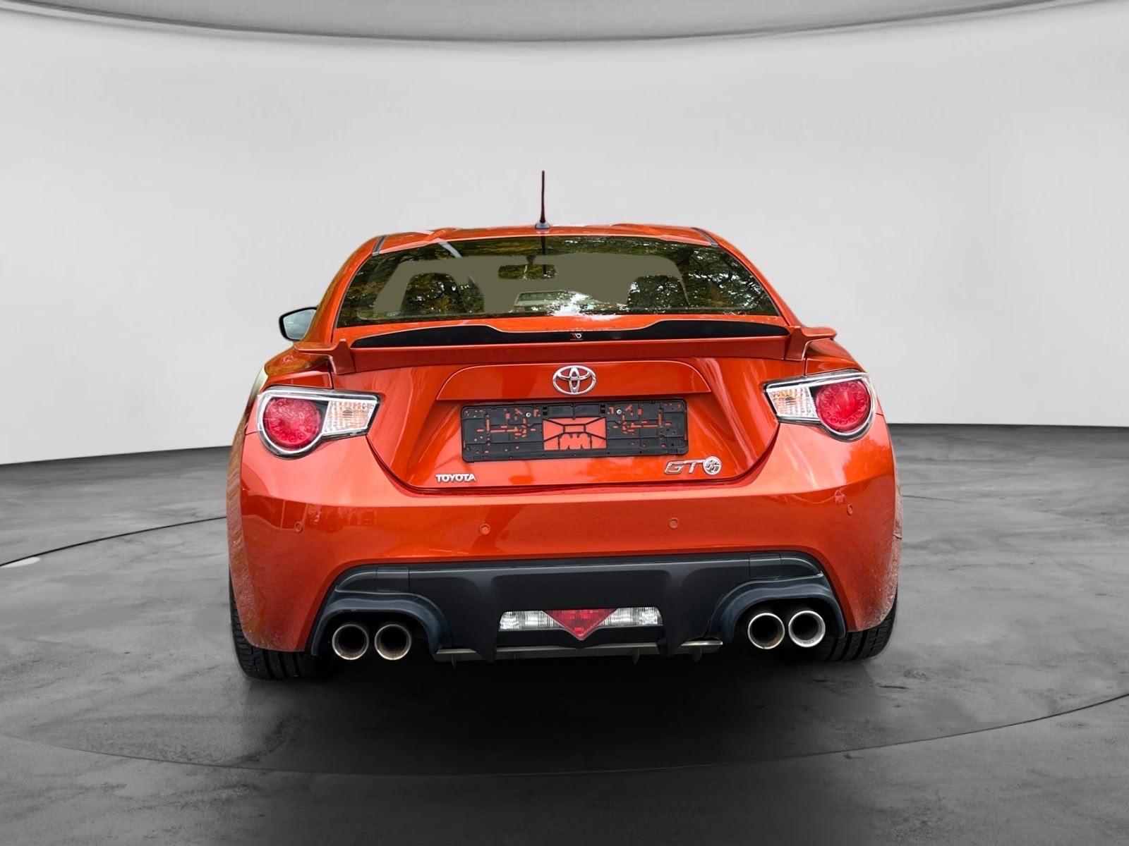 Toyota GT86 2.0 Boxer 200 ch – Boîte manuelle – Alcantara – Xénon – GPS – 167 000 km