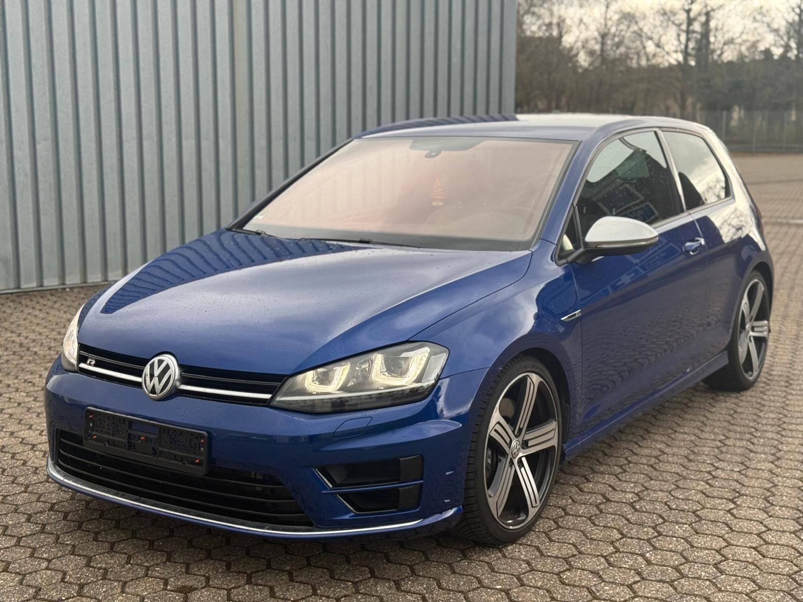 Volkswagen Golf VII R-LINE LED 4MOTION NAVI XENON