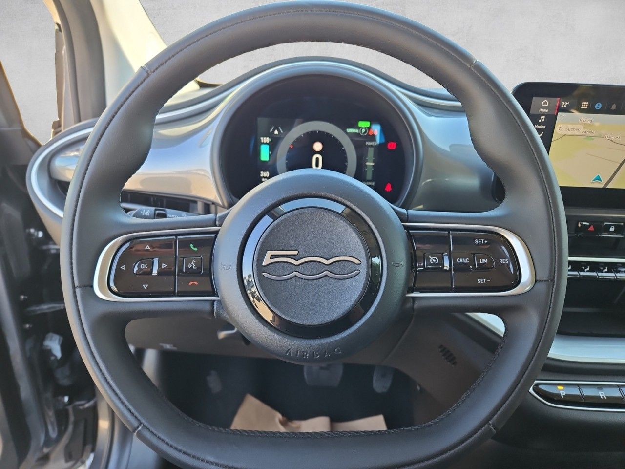 Fahrzeugabbildung Fiat 500 e Icon Batterieprotokoll,Tempomat,Navi