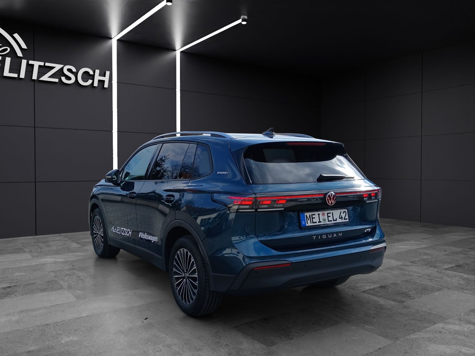 Fahrzeugabbildung Volkswagen Tiguan Energy eTSI DSG IQ.Light ACC AHK SH LRHzg