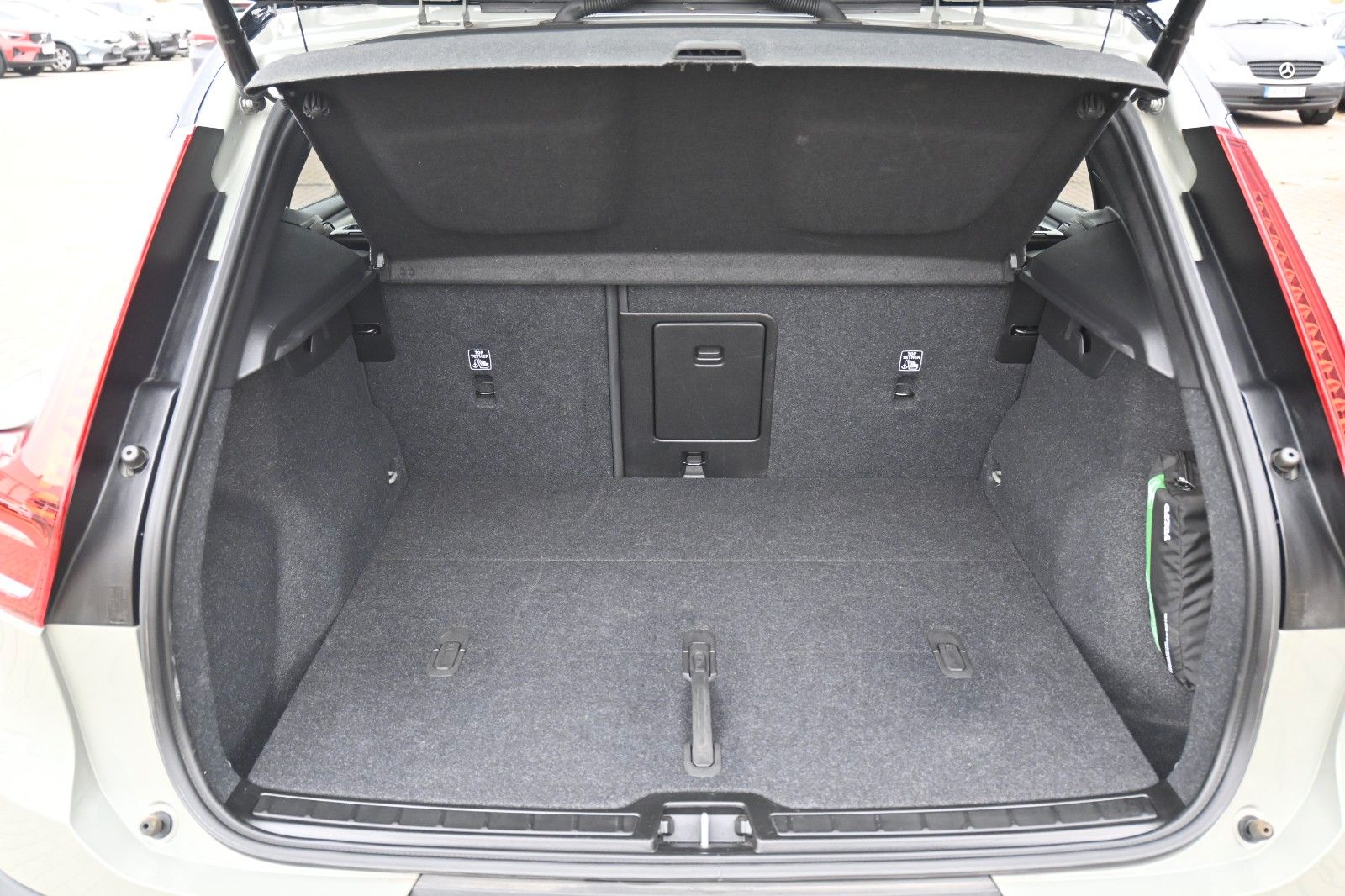 Fahrzeugabbildung Volvo XC40 Ultimate BEV 2WD*Pano*Leder*