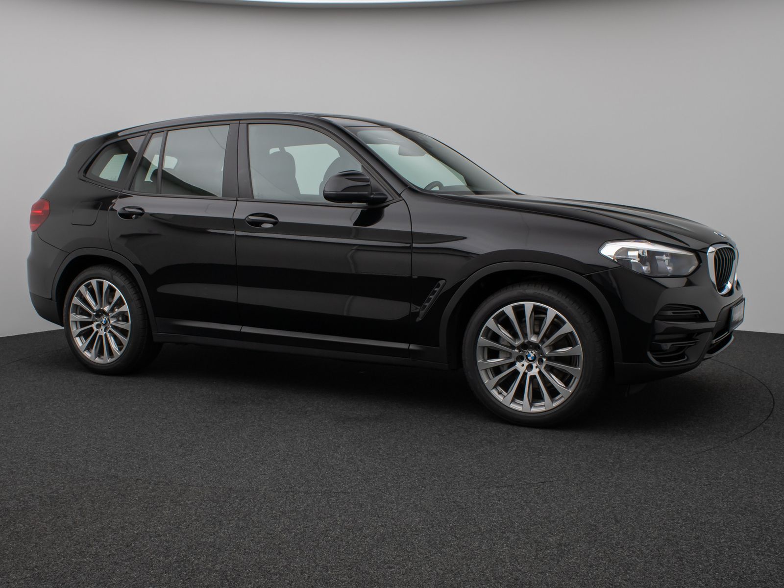 Fahrzeugabbildung BMW X3 xD30e Panorama DAB HiFi Leder M Sport 20Zoll