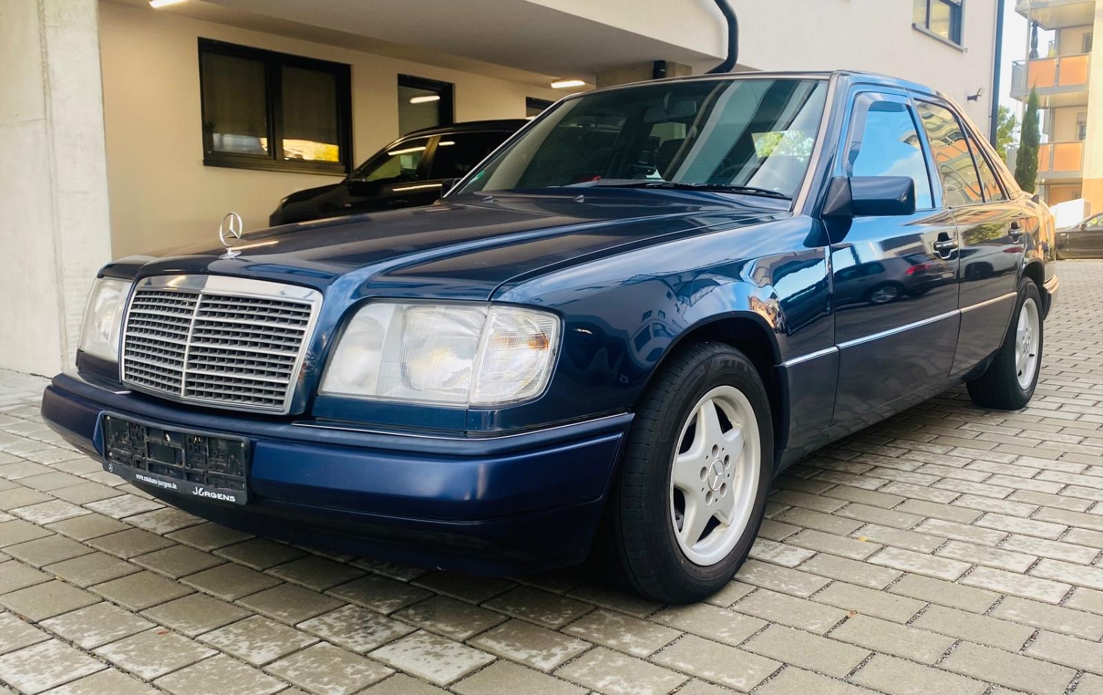 Mercedes-Benz E 220