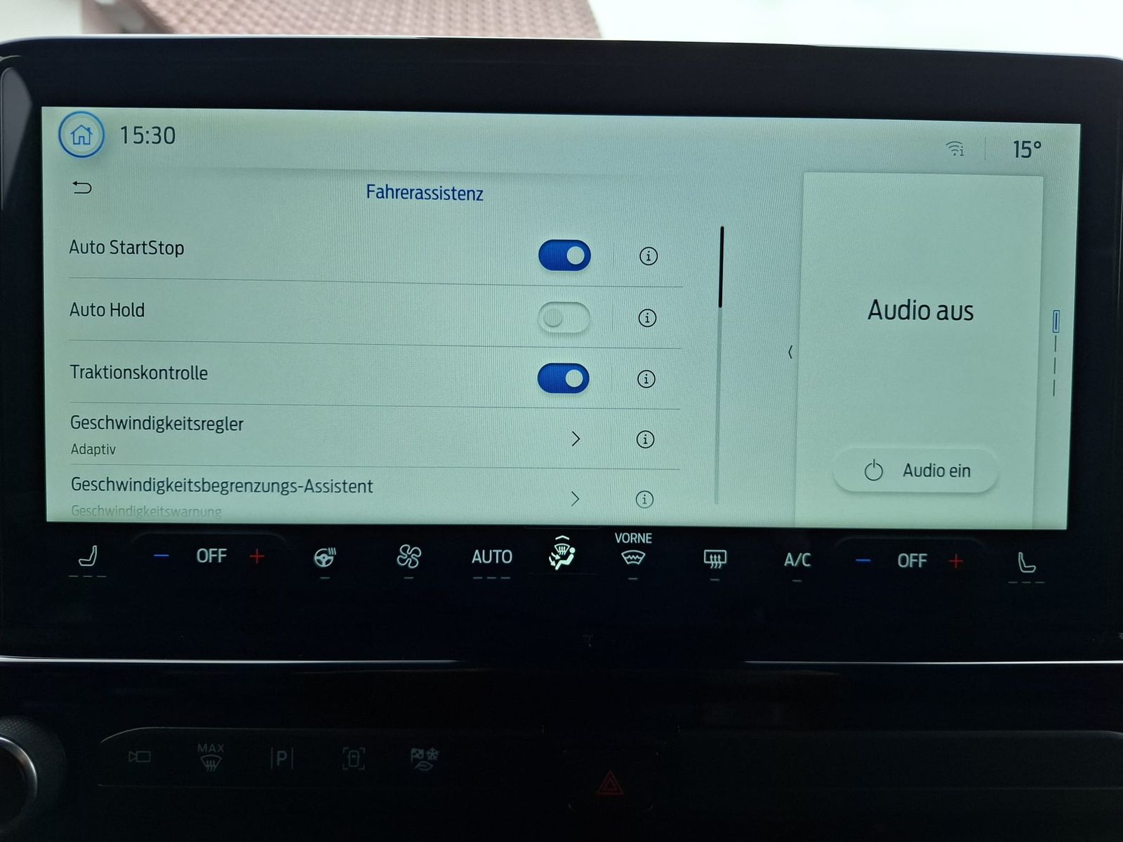 Fahrzeugabbildung Ford Tourneo Custom L1 Titanium X MATRIX*STANDH.*AHK