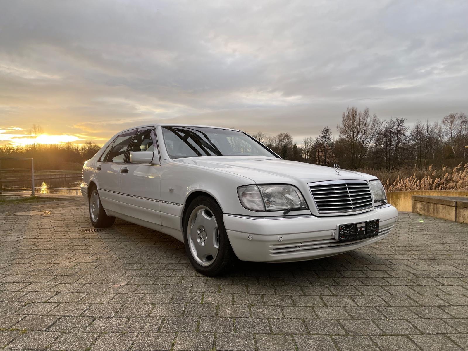 Mercedes-Benz Langversion | Nappa Schwarz | Vogelaugenahorn